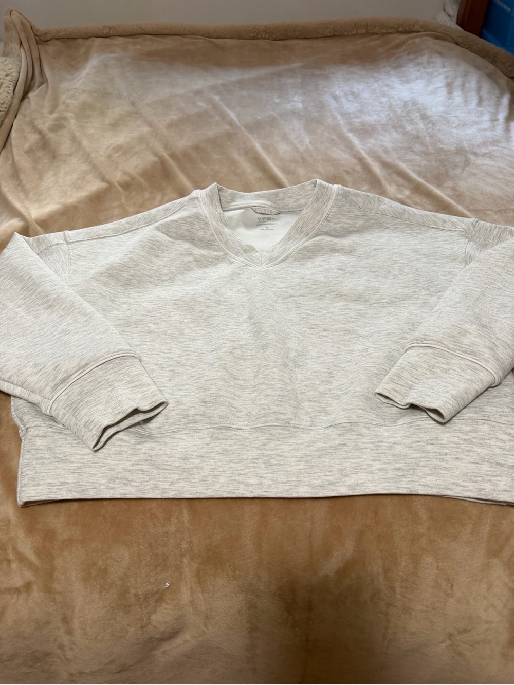 Abercrombie & Fitch YPB Neo Knit Light Heather Gray Crewneck Sweatshirt Small